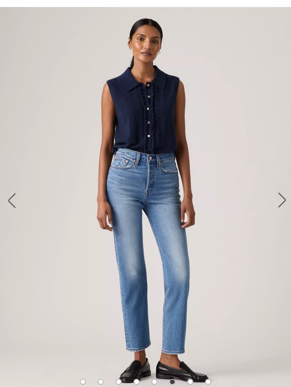 Levi's Straight Leg Jeans in Medium Blue Wash 100% Cotton